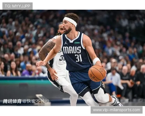 马刺外线连中，独行侠被迫追分